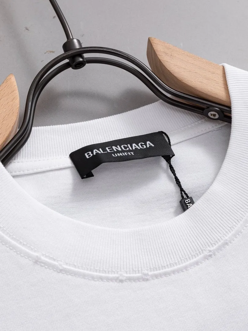 P100✨🔥 [balenciaga] 2026FW short-sleeved T-shirt Premium 26s double yarn 300g fabric, washed with Ma Liang distressed process Color: washed black, washed white, washed Khaki Size: S M L XL 2XL